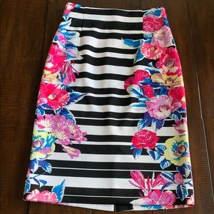 Pop of colors skirt